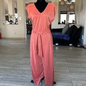 TDC jumpsuit Medium,Rust,V-neck,sleeveless for women